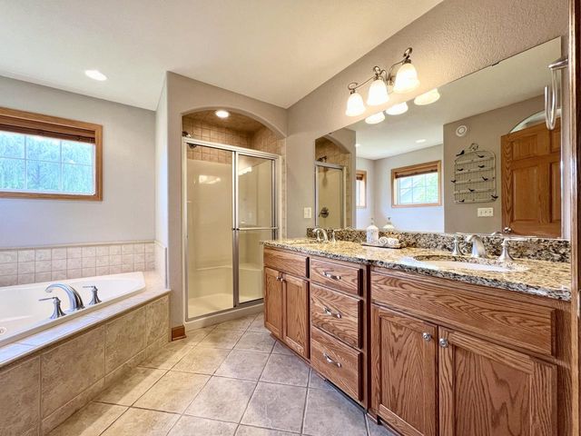 W151N7299 Paseo LANE, Menomonee Falls, WI 53051