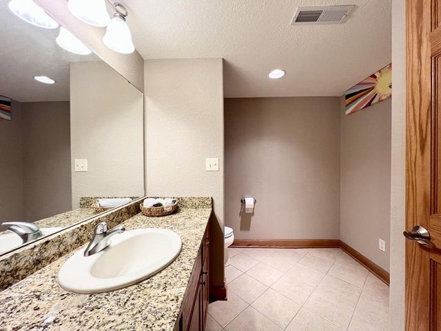 W151N7299 Paseo LANE, Menomonee Falls, WI 53051