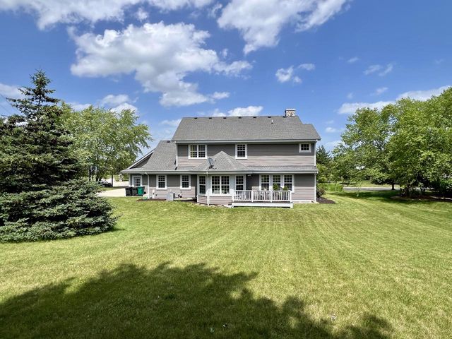 W151N7299 Paseo LANE, Menomonee Falls, WI 53051