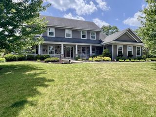 W151N7299 Paseo LANE, Menomonee Falls, WI 53051
