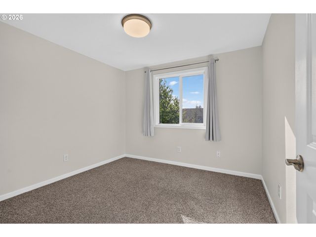 2016 Ne 123RD Ave, Vancouver, WA 98684