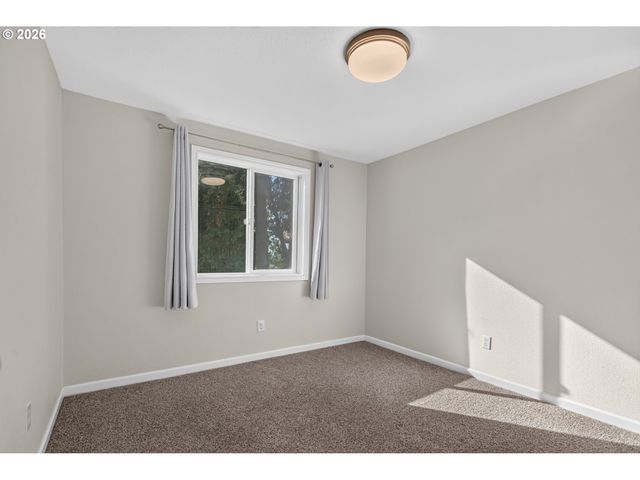 2016 Ne 123RD Ave, Vancouver, WA 98684