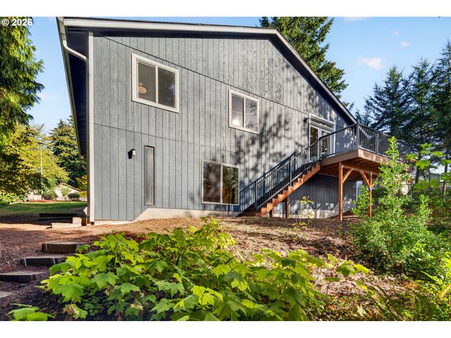 2016 Ne 123RD Ave, Vancouver, WA 98684