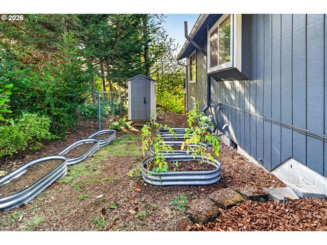 2016 Ne 123RD Ave, Vancouver, WA 98684