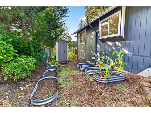 2016 Ne 123RD Ave, Vancouver, WA 98684