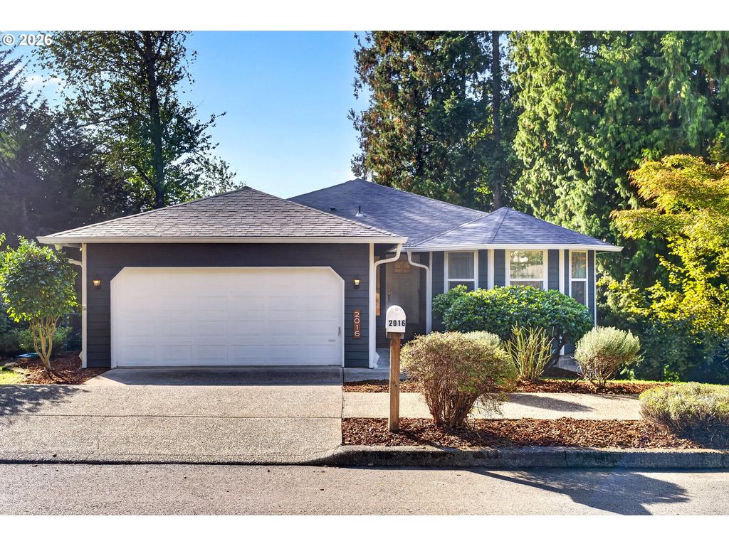 2016 Ne 123RD Ave, Vancouver, WA 98684