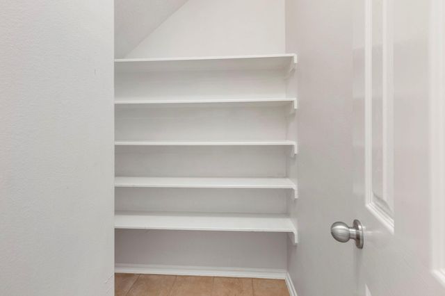 215 W Stedhill Loop, The Woodlands, TX 77384