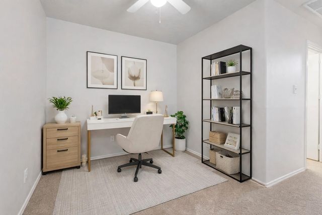 215 W Stedhill Loop, The Woodlands, TX 77384