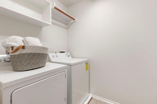 215 W Stedhill Loop, The Woodlands, TX 77384