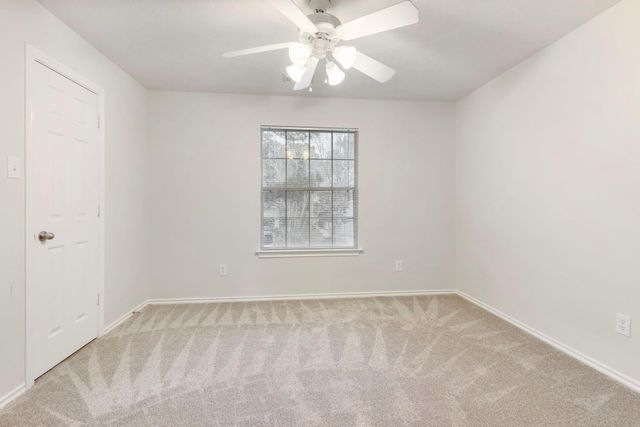 215 W Stedhill Loop, The Woodlands, TX 77384