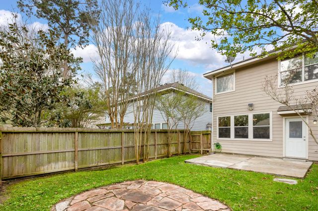 215 W Stedhill Loop, The Woodlands, TX 77384
