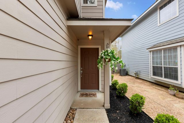 215 W Stedhill Loop, The Woodlands, TX 77384