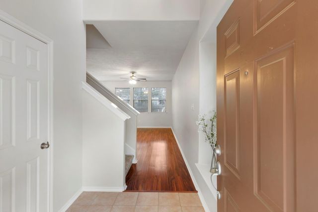 215 W Stedhill Loop, The Woodlands, TX 77384