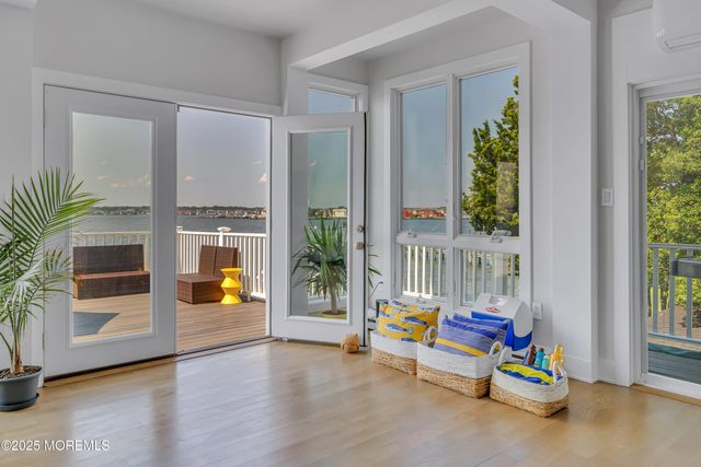 193 Bay Stream Drive, Toms River, NJ 08753