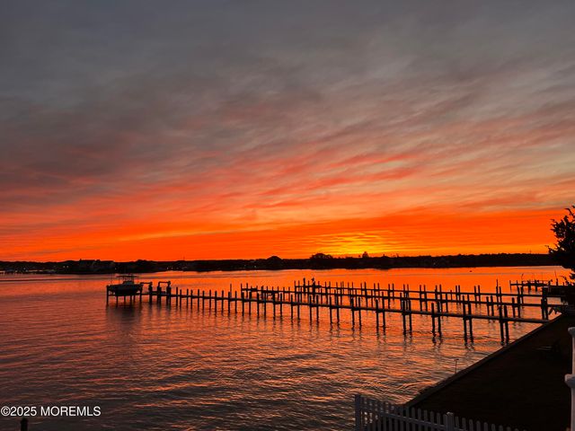 193 Bay Stream Drive, Toms River, NJ 08753