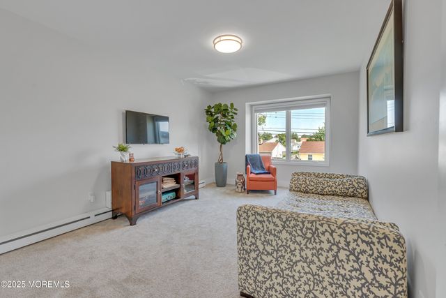 193 Bay Stream Drive, Toms River, NJ 08753