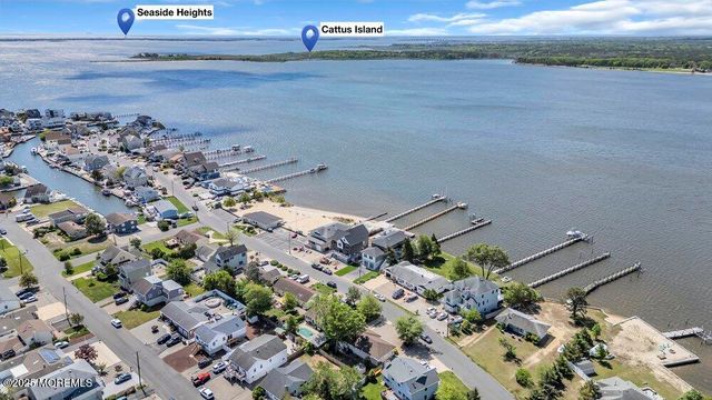 193 Bay Stream Drive, Toms River, NJ 08753