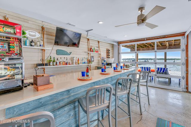 193 Bay Stream Drive, Toms River, NJ 08753