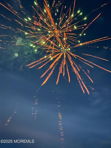 193 Bay Stream Drive, Toms River, NJ 08753