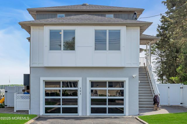 193 Bay Stream Drive, Toms River, NJ 08753