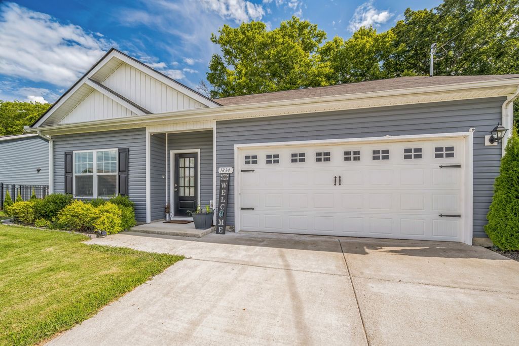 1834 Holdens Holw, Columbia, TN 38401
