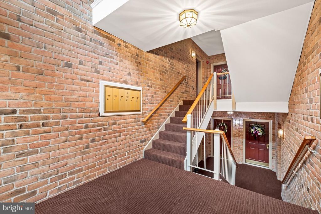Image 2 of property listing at 14211 QUAIL CREEK WAY #105, Sparks Glencoe, MD 21152