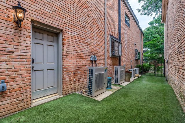 17316 Club Hill Lane, Dallas, TX 75248