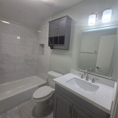12911 Careywood Drive, Sugar Land, TX 77478