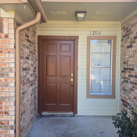 12911 Careywood Drive, Sugar Land, TX 77478