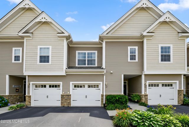 67 Grabowski Drive, Parlin, NJ 08859