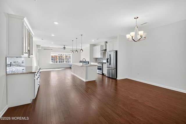 67 Grabowski Drive, Parlin, NJ 08859