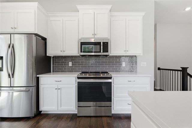 8278 Primrose Street, De Soto, KS 66018