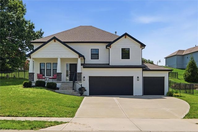 8278 Primrose Street, De Soto, KS 66018