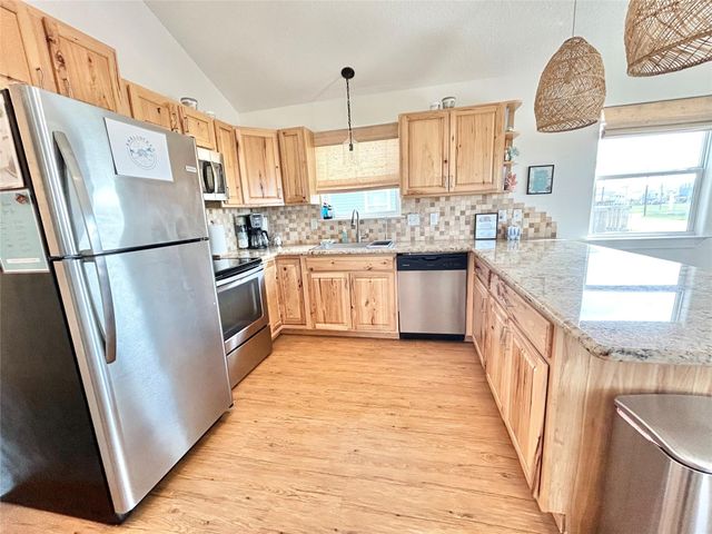 753 Bluewater Highway, Surfside Beach, TX 77541