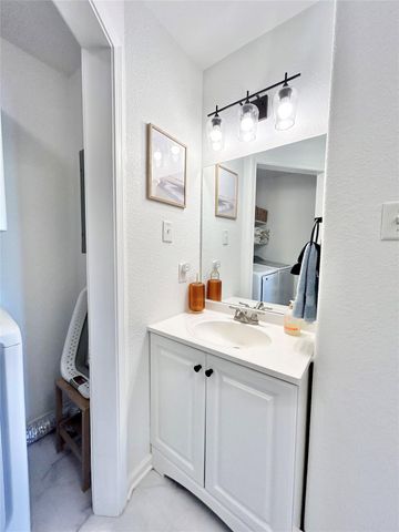 753 Bluewater Highway, Surfside Beach, TX 77541