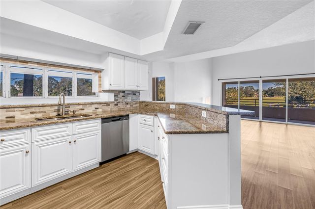 1605 ROYAL PALM DRIVE S A, Gulfport, FL 33707