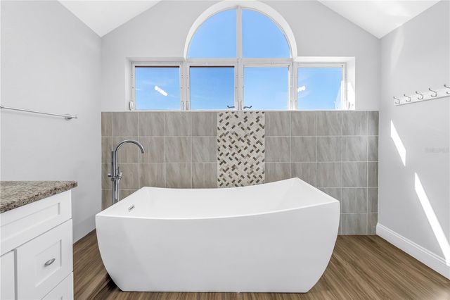 1605 ROYAL PALM DRIVE S A, Gulfport, FL 33707