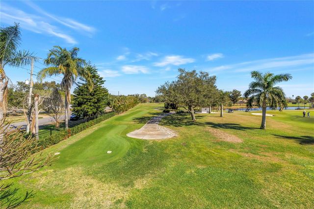 1605 ROYAL PALM DRIVE S A, Gulfport, FL 33707