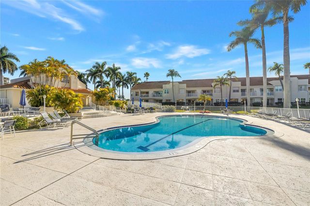 1605 ROYAL PALM DRIVE S A, Gulfport, FL 33707