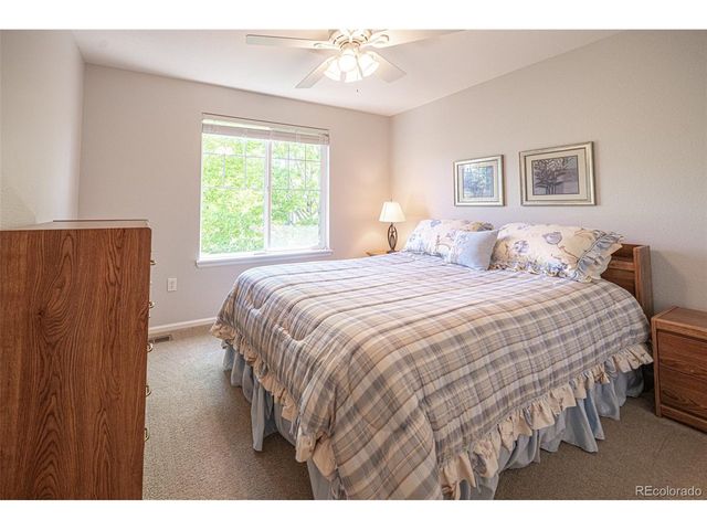 24643 E Whitaker Dr, Aurora, CO 80016