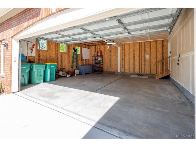 24643 E Whitaker Dr, Aurora, CO 80016