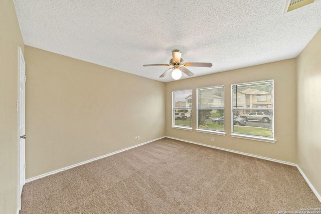 9727 Green Plain Dr, San Antonio, TX 78245