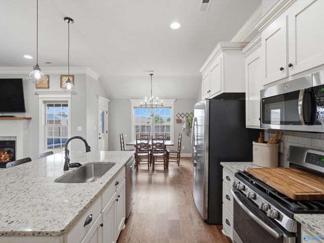25927 Stef Lane, Athens, AL 35613