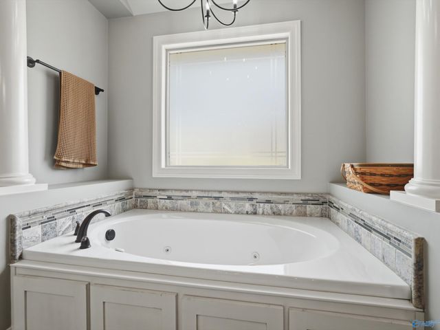 25927 Stef Lane, Athens, AL 35613