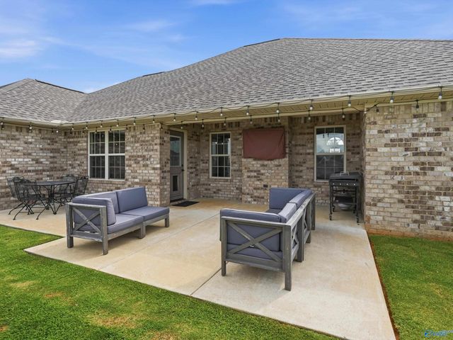 25927 Stef Lane, Athens, AL 35613