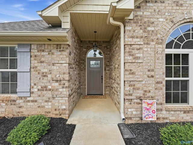 25927 Stef Lane, Athens, AL 35613