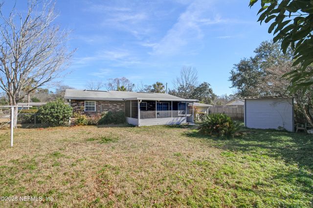 748 FOXBRIAR Cove, Jacksonville, FL 32221