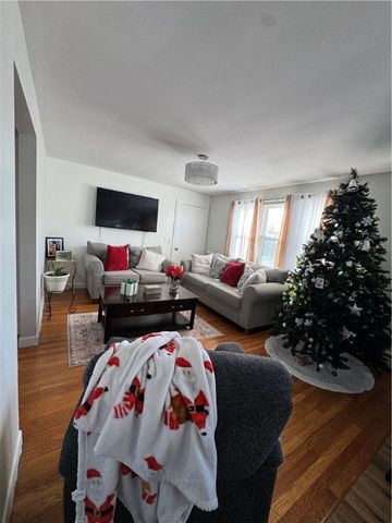 321 Budlong Road, Cranston, RI 02920