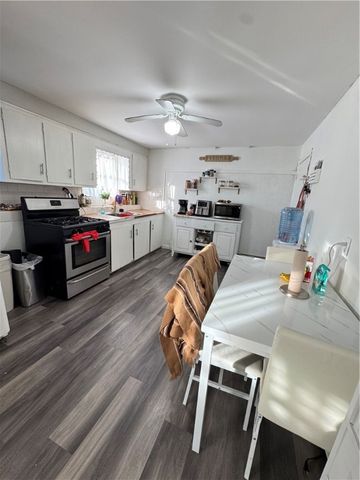 321 Budlong Road, Cranston, RI 02920