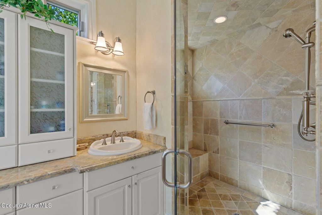 4520 S Threemile Point Rd, Coeur d'Alene, ID 83814 photo 17